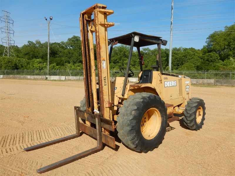 John Deere 486E