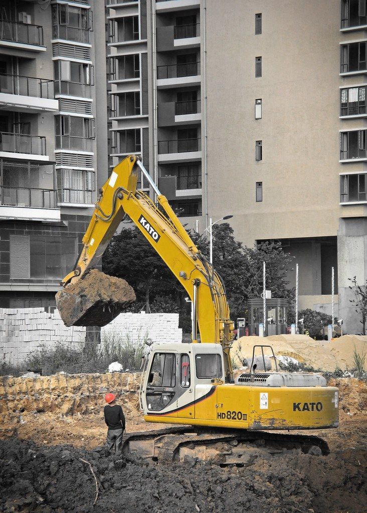 Kato HD820III