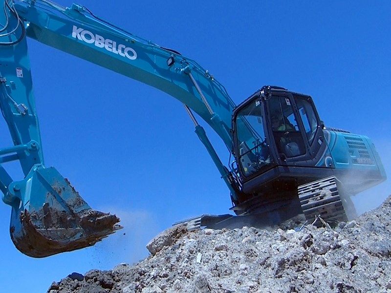 Kobelco SK210LC-10