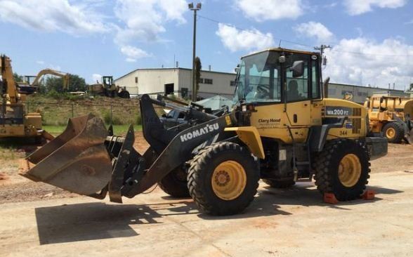 Komatsu WA200PZ-6 Quick Coupler