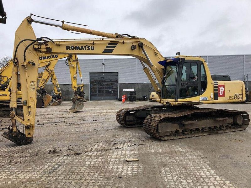 Komatsu PC240LC-6