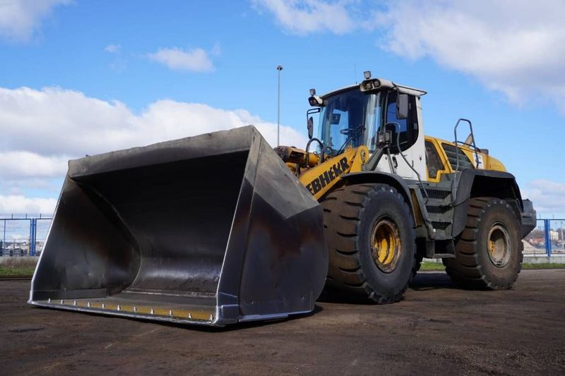 Liebherr L576 2plus2