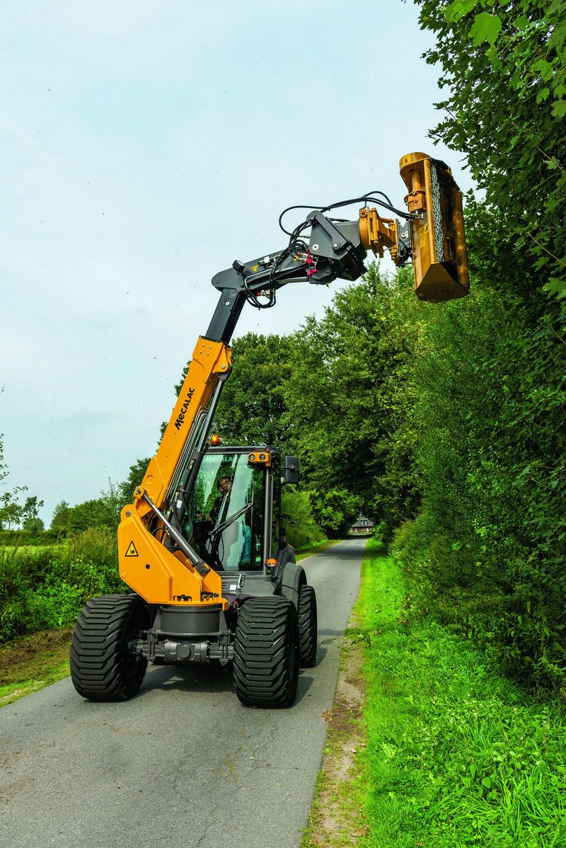Mecalac AS 900