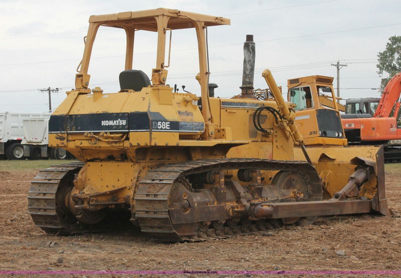 Komatsu D58E-1**