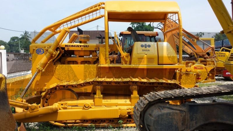 Komatsu D60A-7