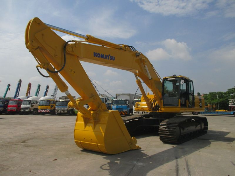 Komatsu PC400LC-7