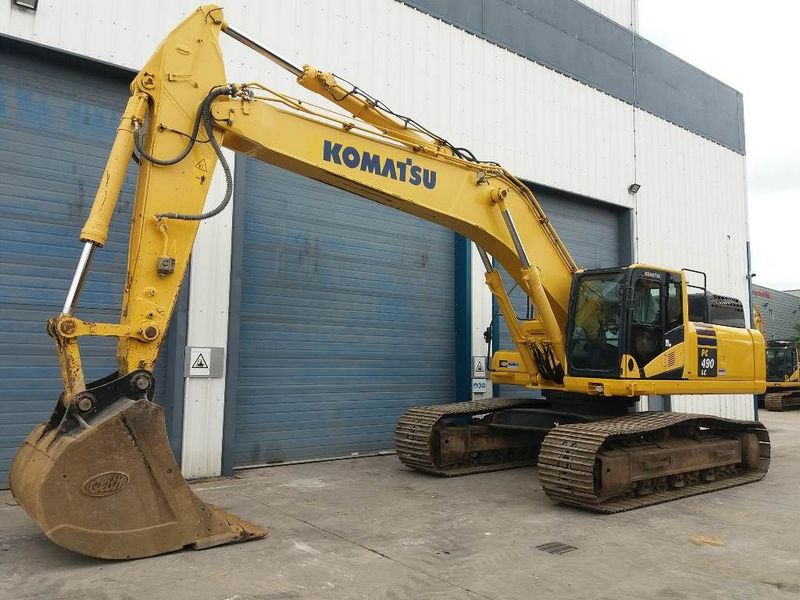 Komatsu PC490LC-10