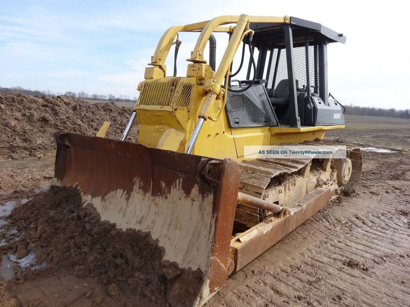 Komatsu D65EC-12E
